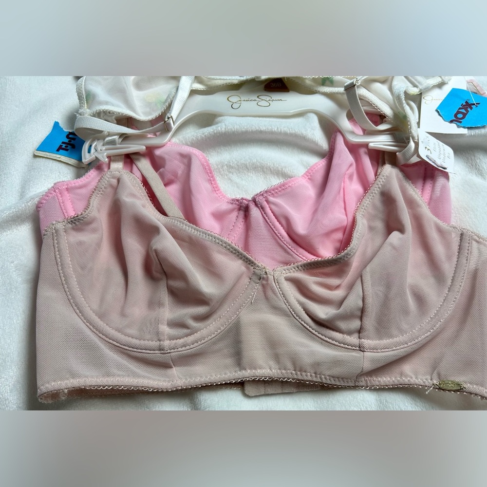 Jessica Simpson Sheer Lace underwire Lemons, pink and nude Bra Set of 3 NWT - Picture 11 of 15